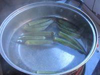 秋葵黑椒酱牛排的做法步骤6