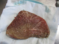 香煎牛排面包片的做法步骤2