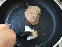 惠灵顿牛排的做法步骤14