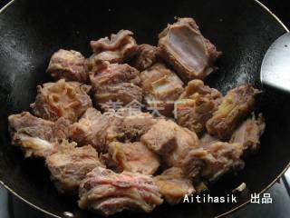 干锅牛排的做法步骤：1