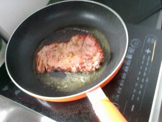 沙朗牛排的做法步骤：3