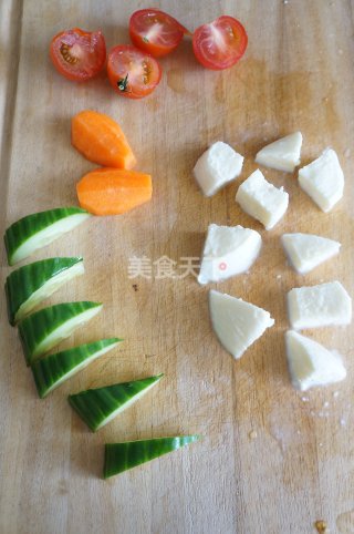 黑椒菲力牛排佐蜂蜜酱的做法步骤：2