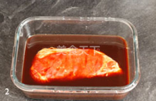 美式简易版懒人西冷牛排的做法步骤：2