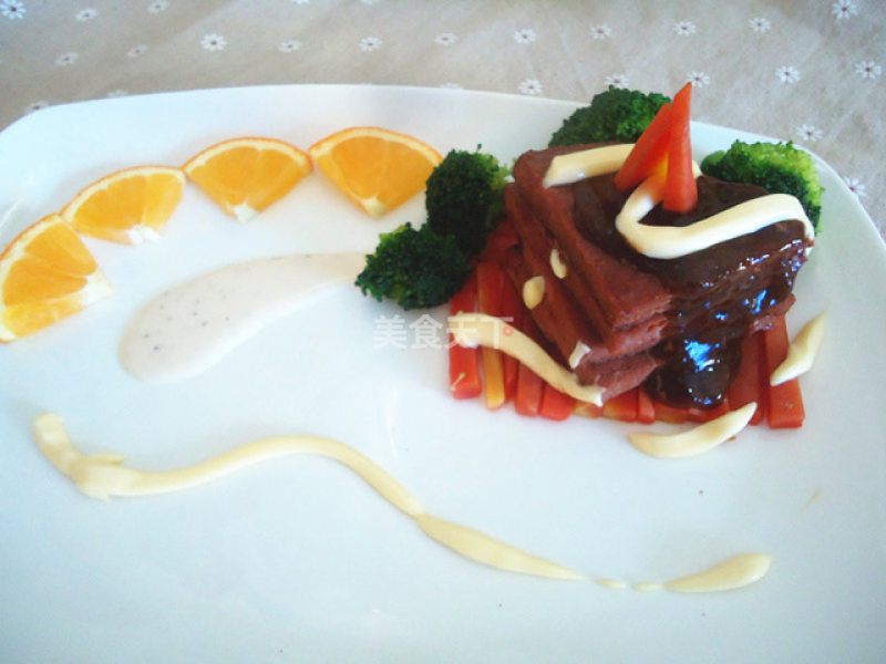 香橙黑椒沙拉牛排的做法