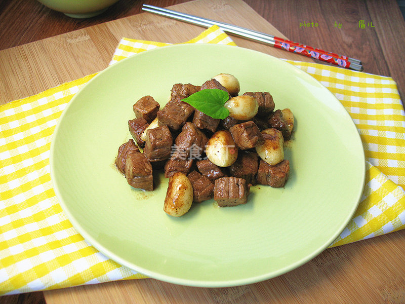 黑椒蒜子牛肉粒的做法