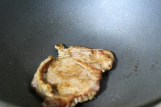 上脑牛排意大利面的做法步骤：4