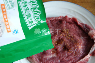 上脑牛排意面套餐的做法步骤：3