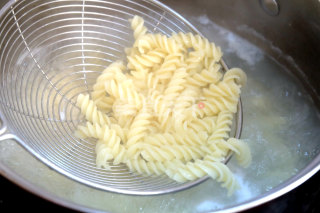 上脑牛排意面套餐的做法步骤：6