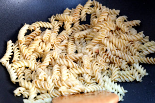 上脑牛排意面套餐的做法步骤：8