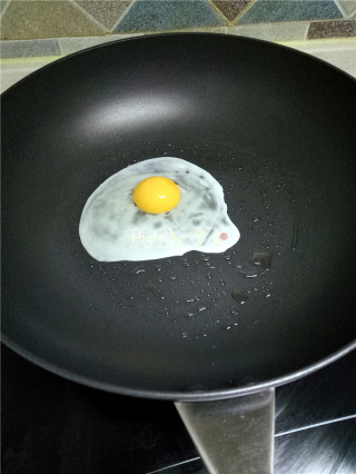 【四川】煎蛋牛排的做法步骤：6