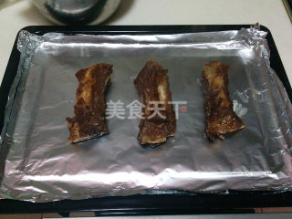 【黑椒烤牛排骨】——做法超简单的美味牛排骨的做法步骤：5