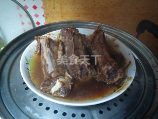 【黑椒烤牛排骨】——做法超简单的美味牛排骨的做法步骤：4