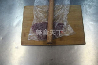 红酒烤上脑牛排的做法步骤：2