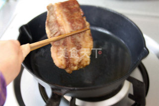 【嫩煎牛排佐杂蔬】：美味牛排的秘密的做法步骤：11