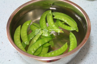 【嫩煎牛排佐杂蔬】：美味牛排的秘密的做法步骤：5