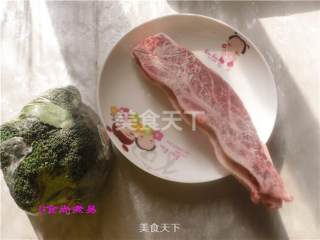 黑椒带骨牛排的做法步骤：1