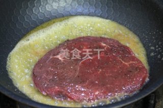 杏仁红酒菲力牛排的做法步骤：3