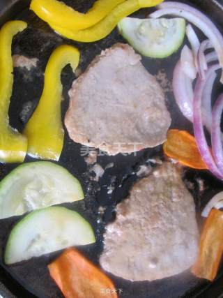 黑椒沙拉牛排的做法步骤：7