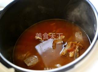 【番茄焖牛排骨】的做法步骤：7