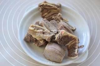 【番茄焖牛排骨】的做法步骤：2