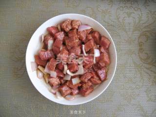 黑椒蒜子牛肉粒的做法步骤：5