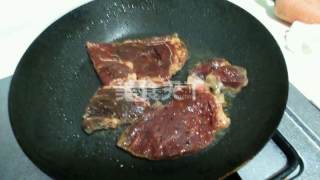 黒椒牛排的做法步骤：6