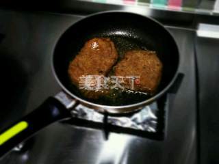 黑椒浇汁煎牛排的做法步骤：6