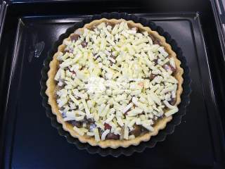 板栗牛肉粒咸派的做法步骤：28