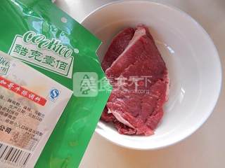 黑椒上脑牛排的做法步骤：2