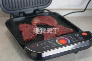 黑椒菲力牛排的做法步骤：5