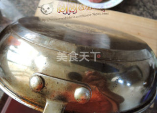 不锈钢平底锅也能煎出美味西冷牛排，悄悄告诉你小秘诀哦的做法步骤：11