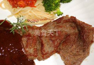 不锈钢平底锅也能煎出美味西冷牛排，悄悄告诉你小秘诀哦的做法步骤：10