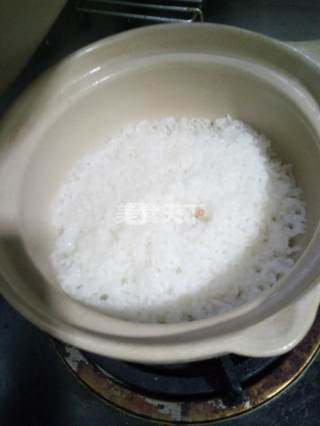 砂锅牛柳焖饭的做法步骤：1