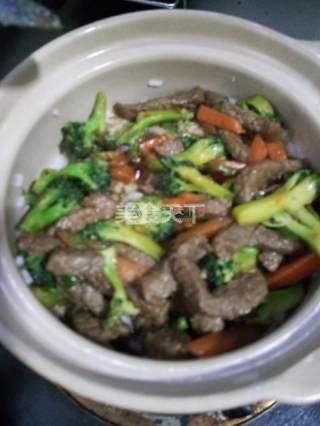 砂锅牛柳焖饭的做法步骤：11