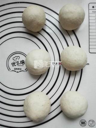 帕尼尼牛排三明治的做法步骤：5