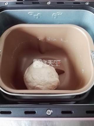 帕尼尼牛排三明治的做法步骤：2