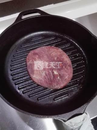 帕尼尼牛排三明治的做法步骤：10