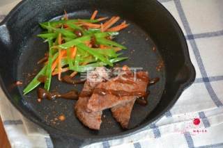 黑椒西冷牛排的做法步骤：5