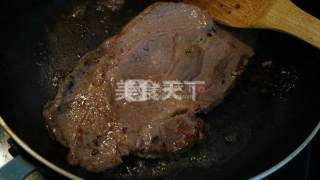 黑椒西冷牛排的做法步骤：4