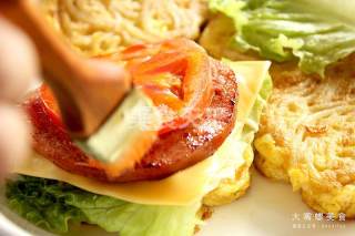 螺蛳粉汉堡我猜你绝对没吃过！的做法步骤：12
