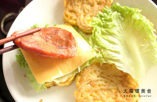 螺蛳粉汉堡我猜你绝对没吃过！的做法步骤：10