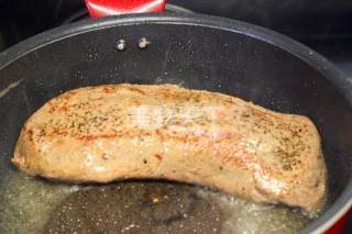 好吃到爆的“山寨”惠灵顿牛排的做法步骤：3