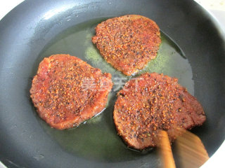 自己在家做芝加哥上脑牛排的做法步骤：7