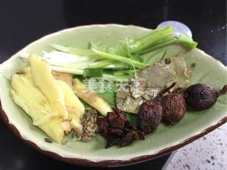 牛排骨清炖白萝卜的做法步骤：6