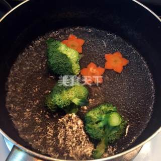 铁板菲力牛排套餐的做法步骤：3